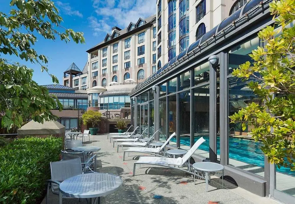 Delta Hotels By Marriott Victoria Ocean Pointe Resort 4*,