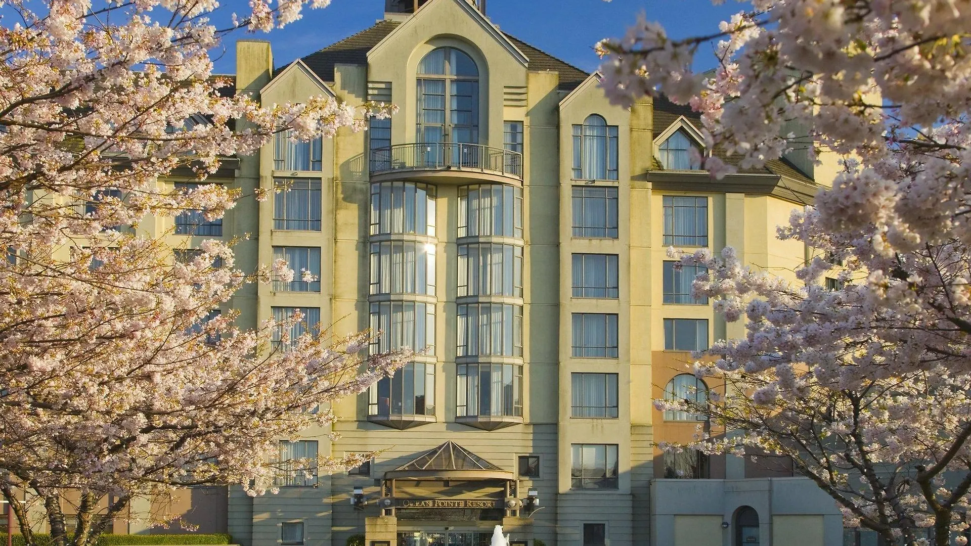 Delta Hotels By Marriott Victoria Ocean Pointe Resort 4*,