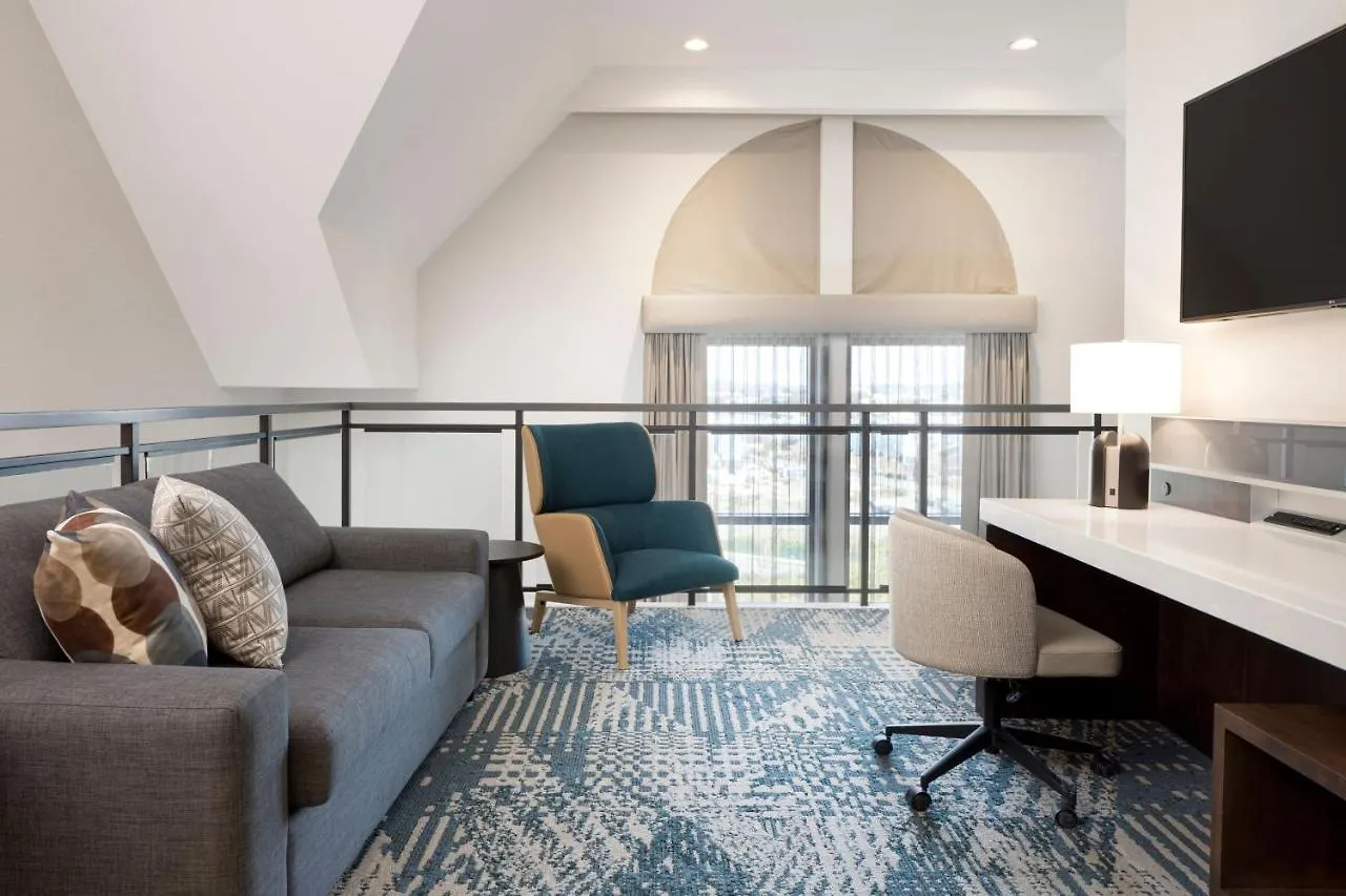 Delta Hotels By Marriott Victoria Ocean Pointe Resort