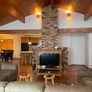 Metchosin House Villa