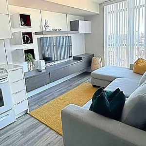 Exquisite By Cn Tower- Dwtown , To Apartment Toronto