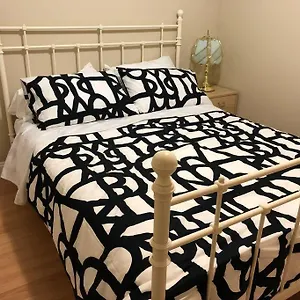 Modern Private Close To Everything Apartment Vancouver